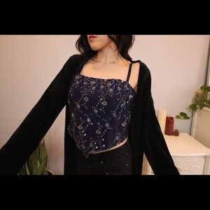 Cute Navy detailed crop top